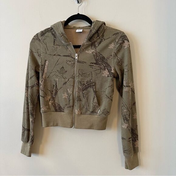 Aritzia-Tna Thermal Zip Hoodie In Pacific Forest - Picture 5 of 10